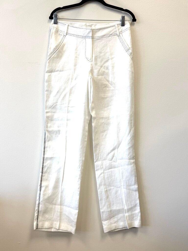 Linen w/ embroidered accent