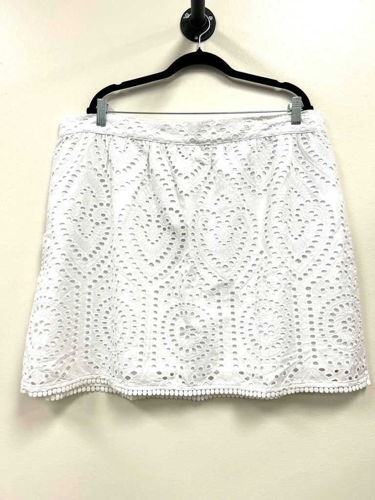 NWT Eyelit Elastic Waist