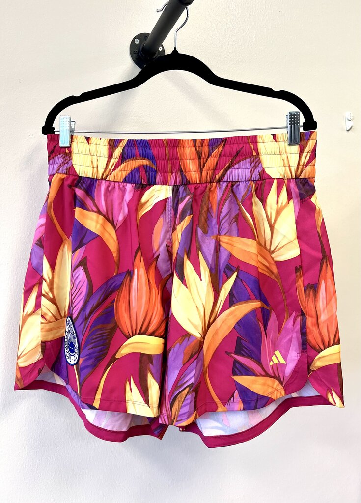 NWT Leaf Print