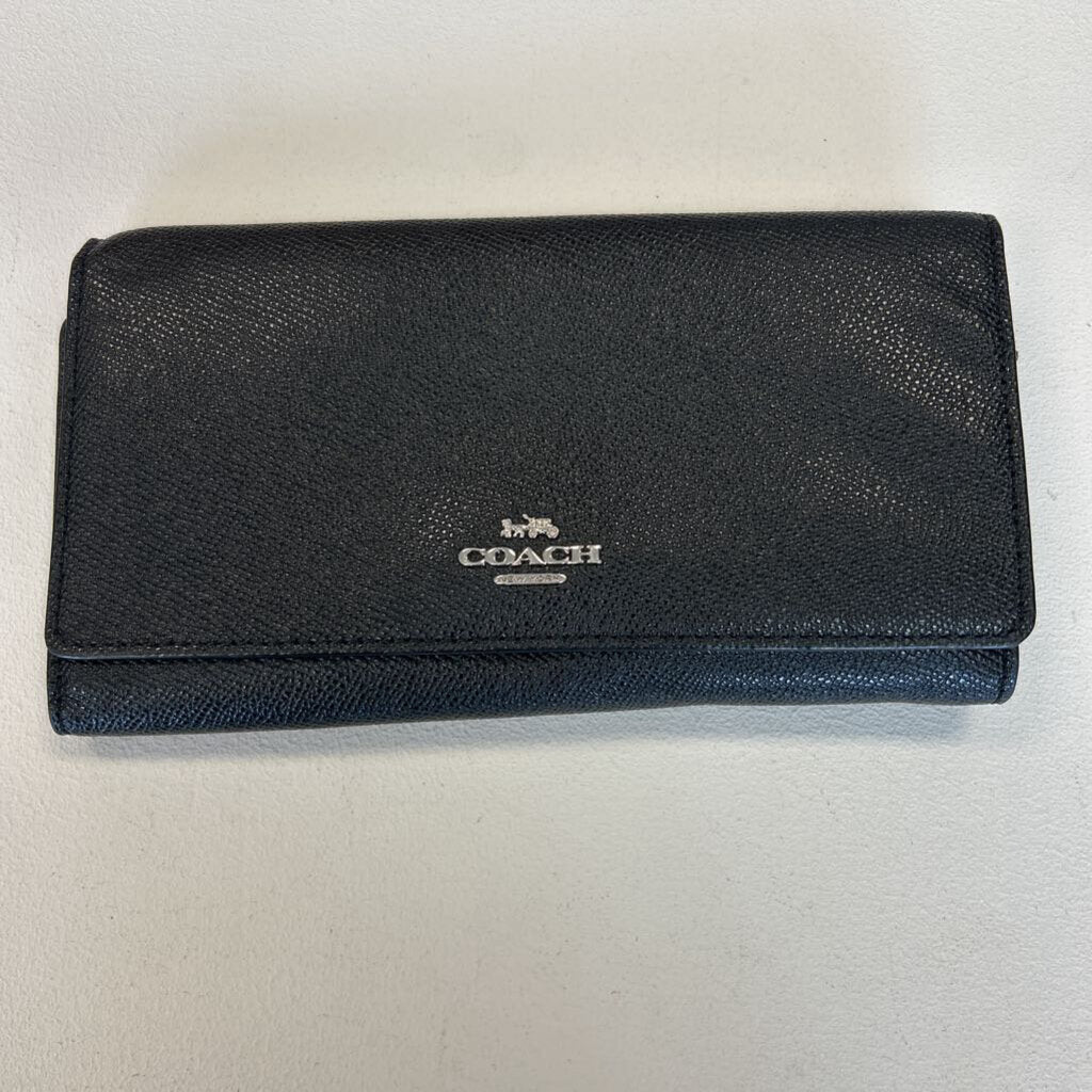 Trifold Crayon Heart Print Wallet