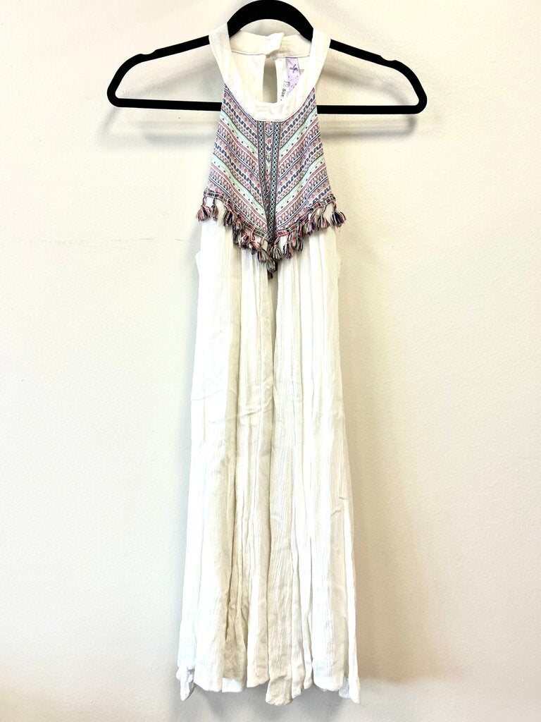 Crepe Sleeveless w/ Tassels