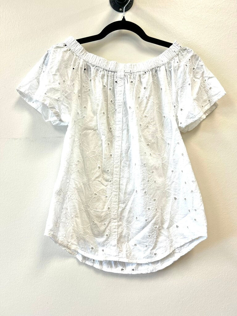 Eyelit Off-Shoulder