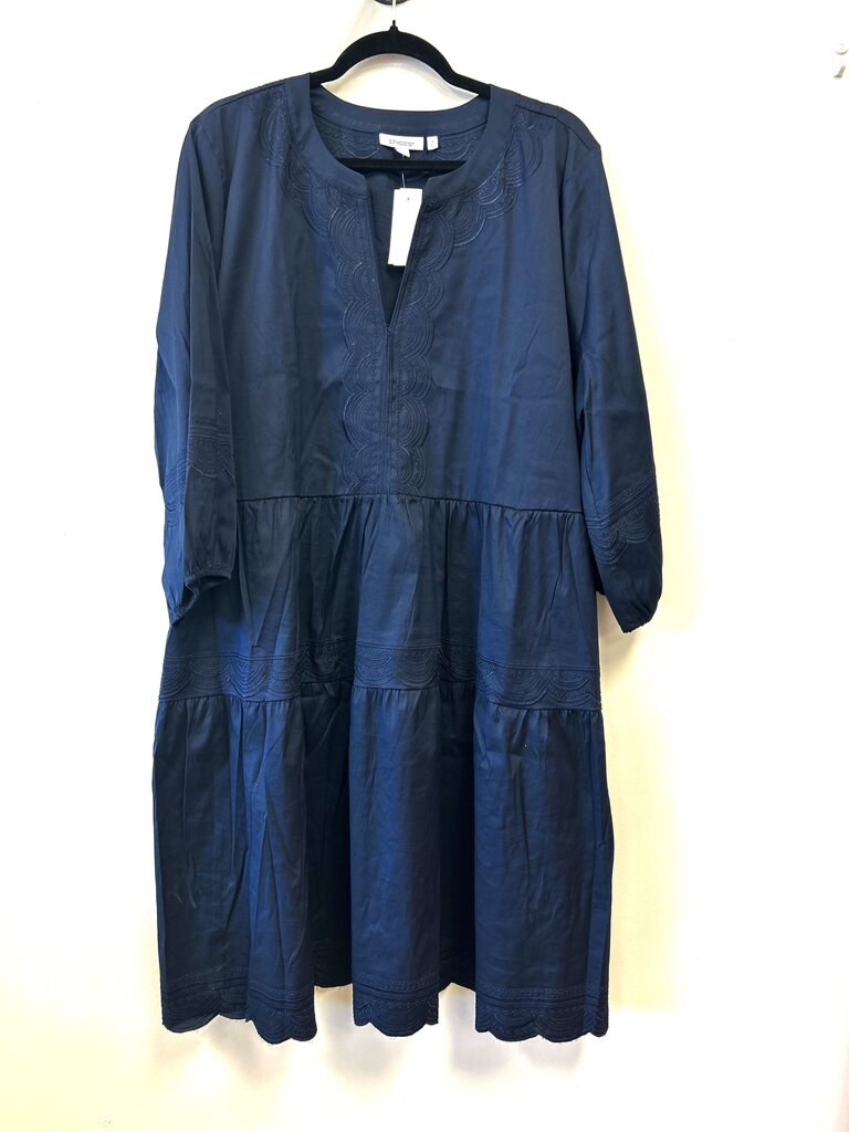 LS V-neck
