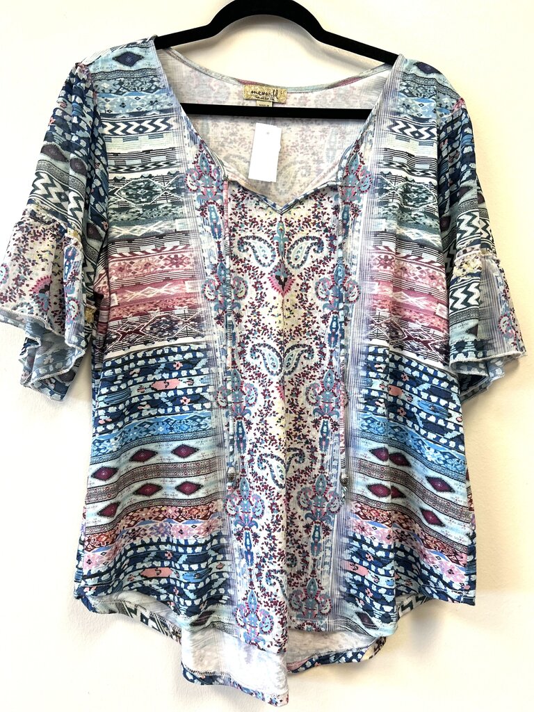 Paisley V-neck Flowy sleeves