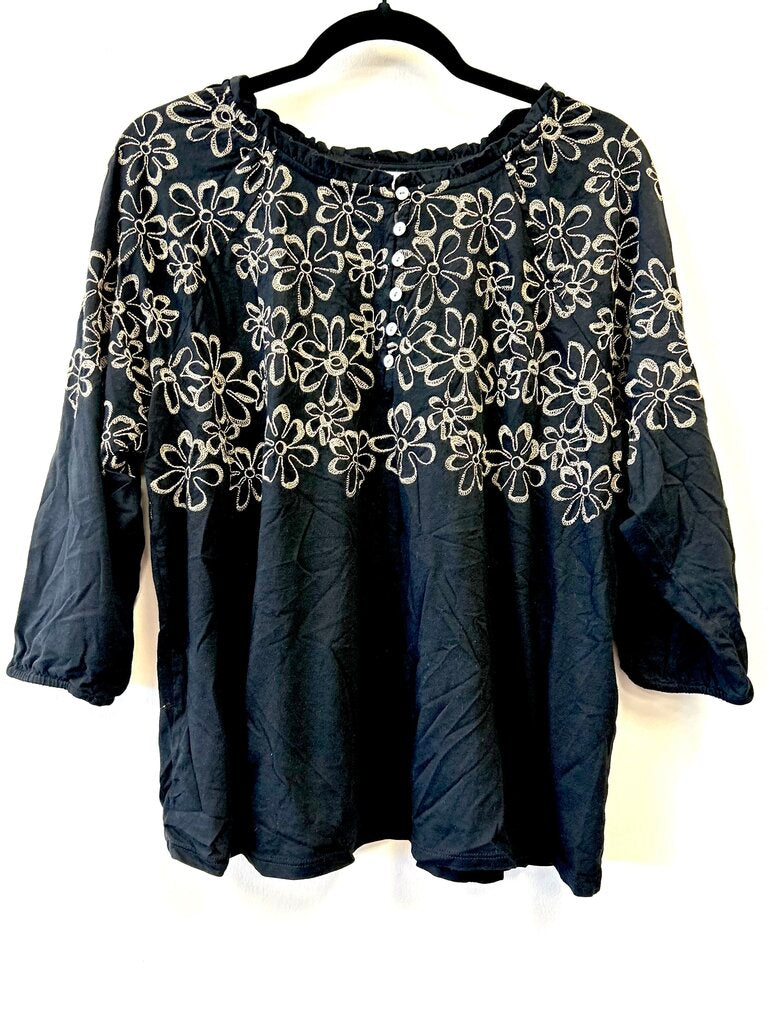 Embroidered 1/2 buttons