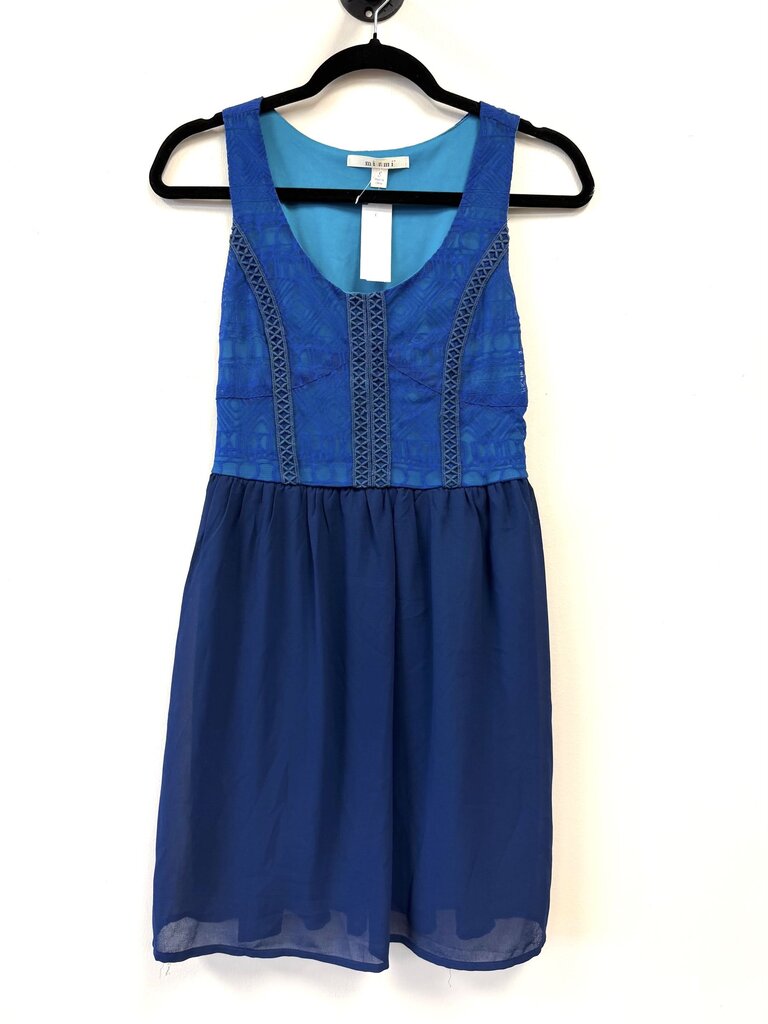 Sleeveless Embroidered Accent