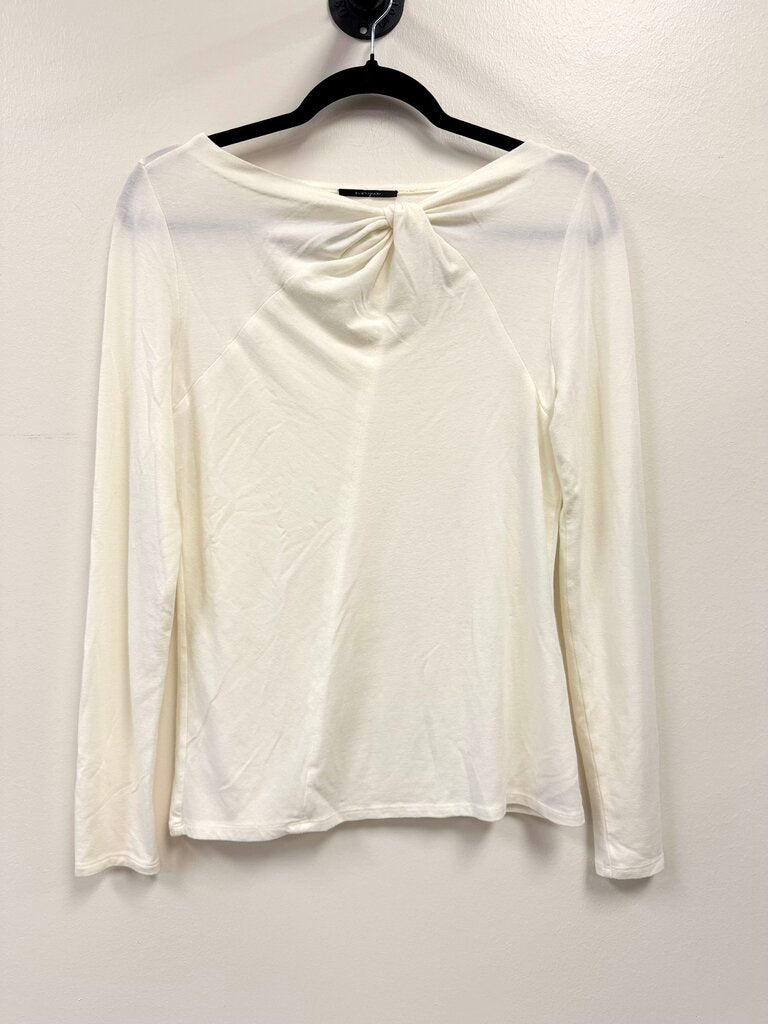 Plain w/ gather at neckline