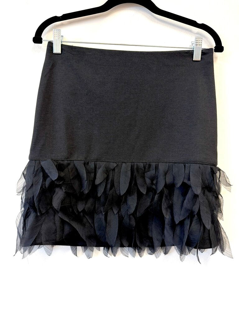 Stretch skirt w/ fringe