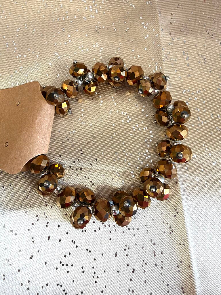 Cluster stretch bracelet