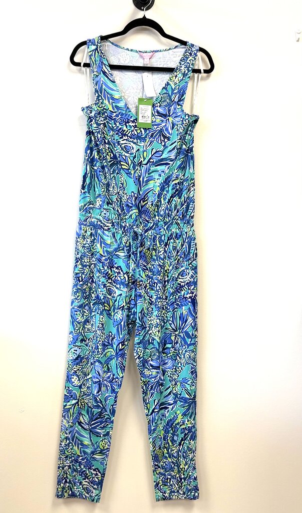 NWT Sleeveless PIneapple Print
