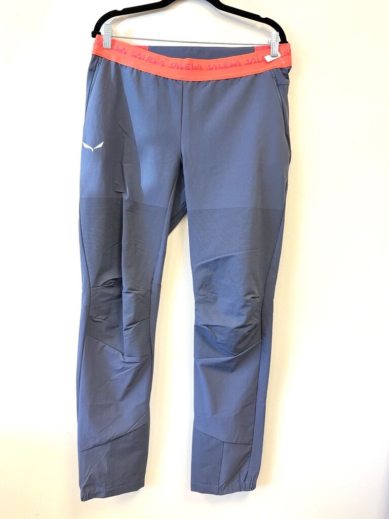 NWT Slim Fit Tight Leg