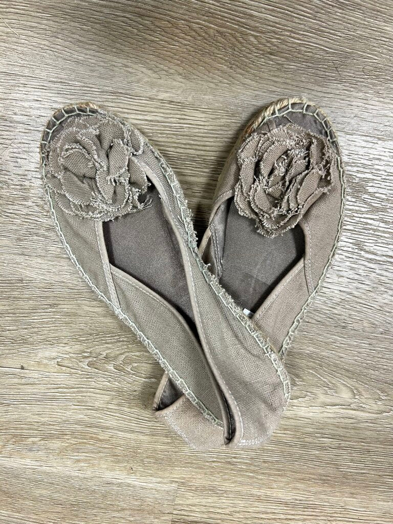 Peep Toe Espadrilles w/Flower