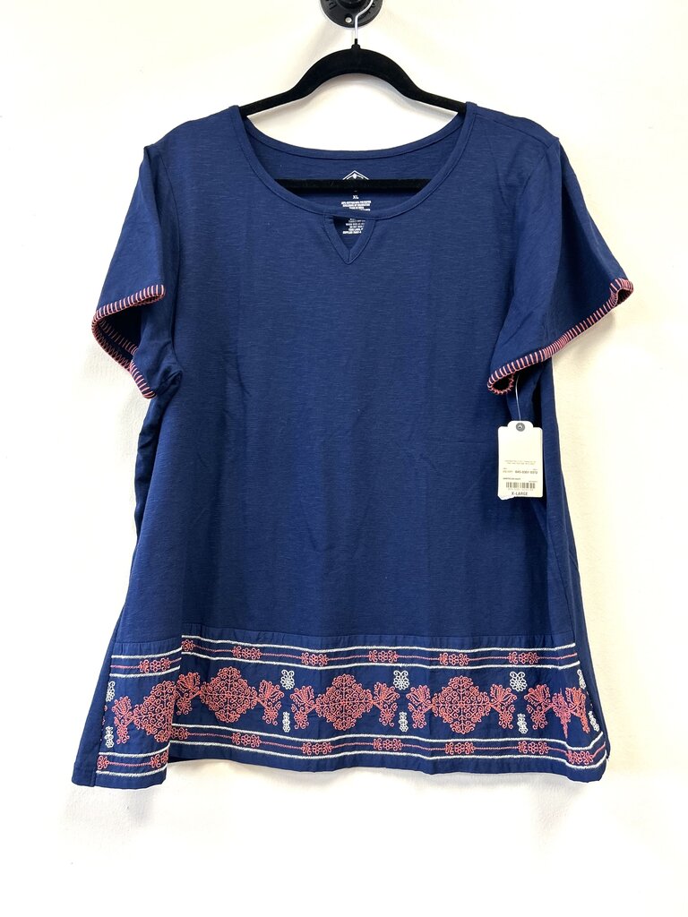 NWT Embroidered Accents