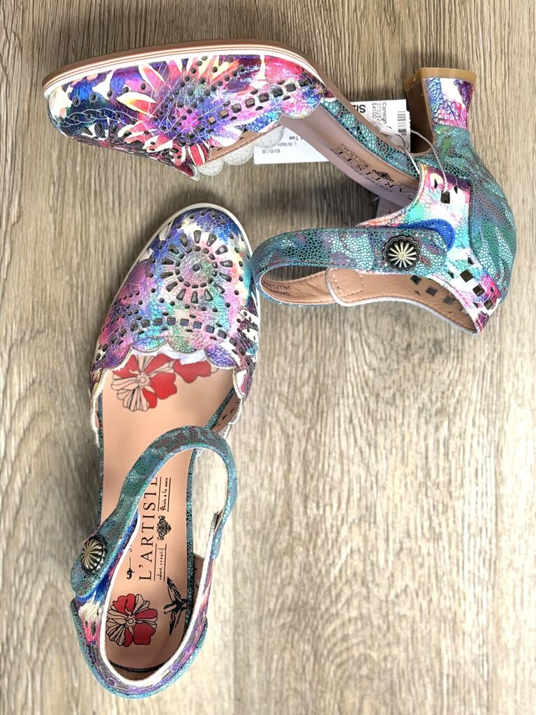 Metallic Multicolor Closed Toe