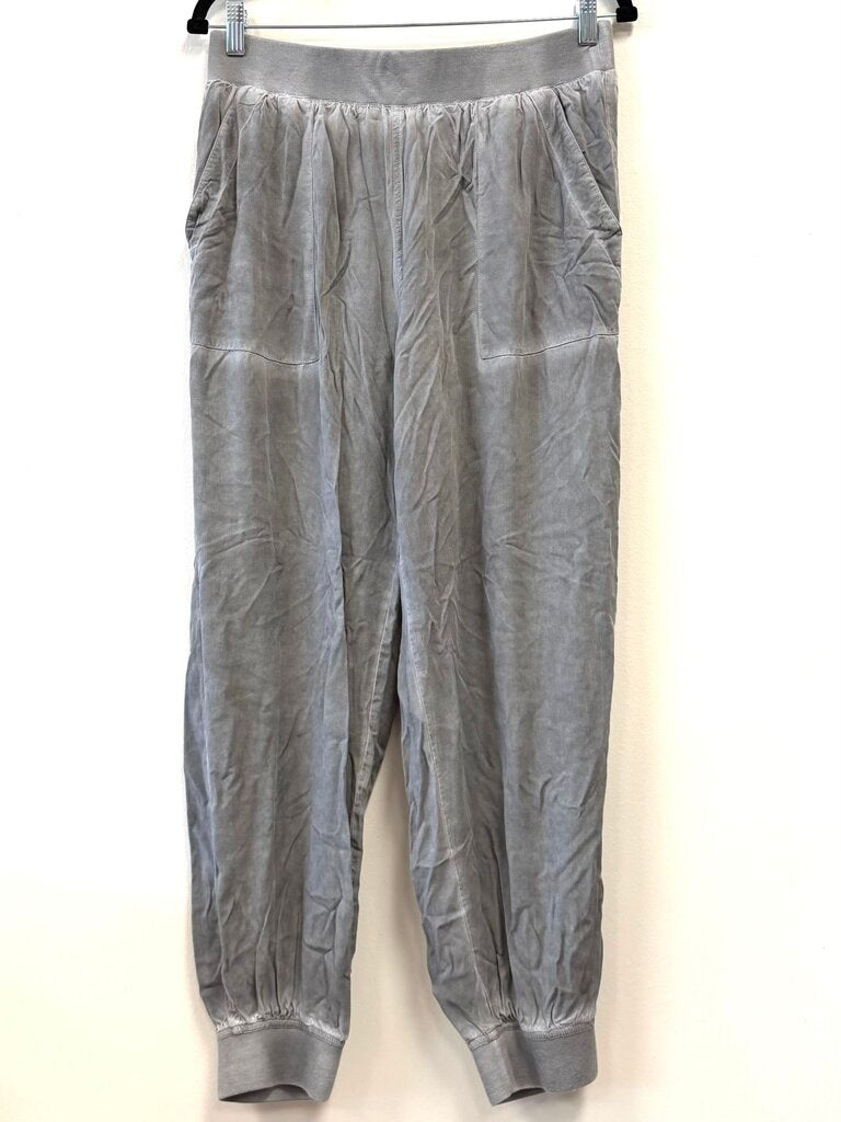 Ribbed w/ pockets